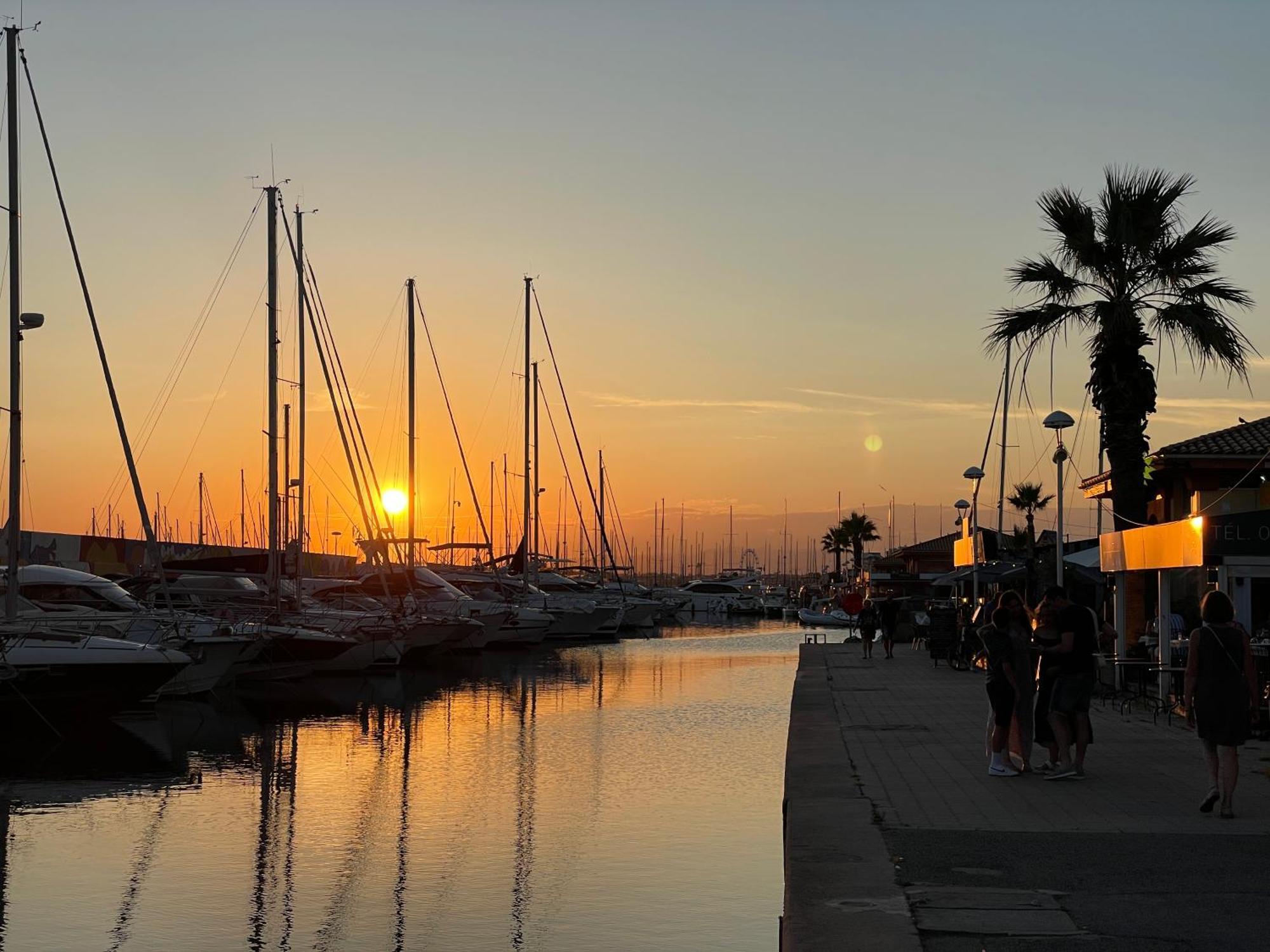 Yacht Studio Galarne Saint-Raphael  Ngoại thất bức ảnh