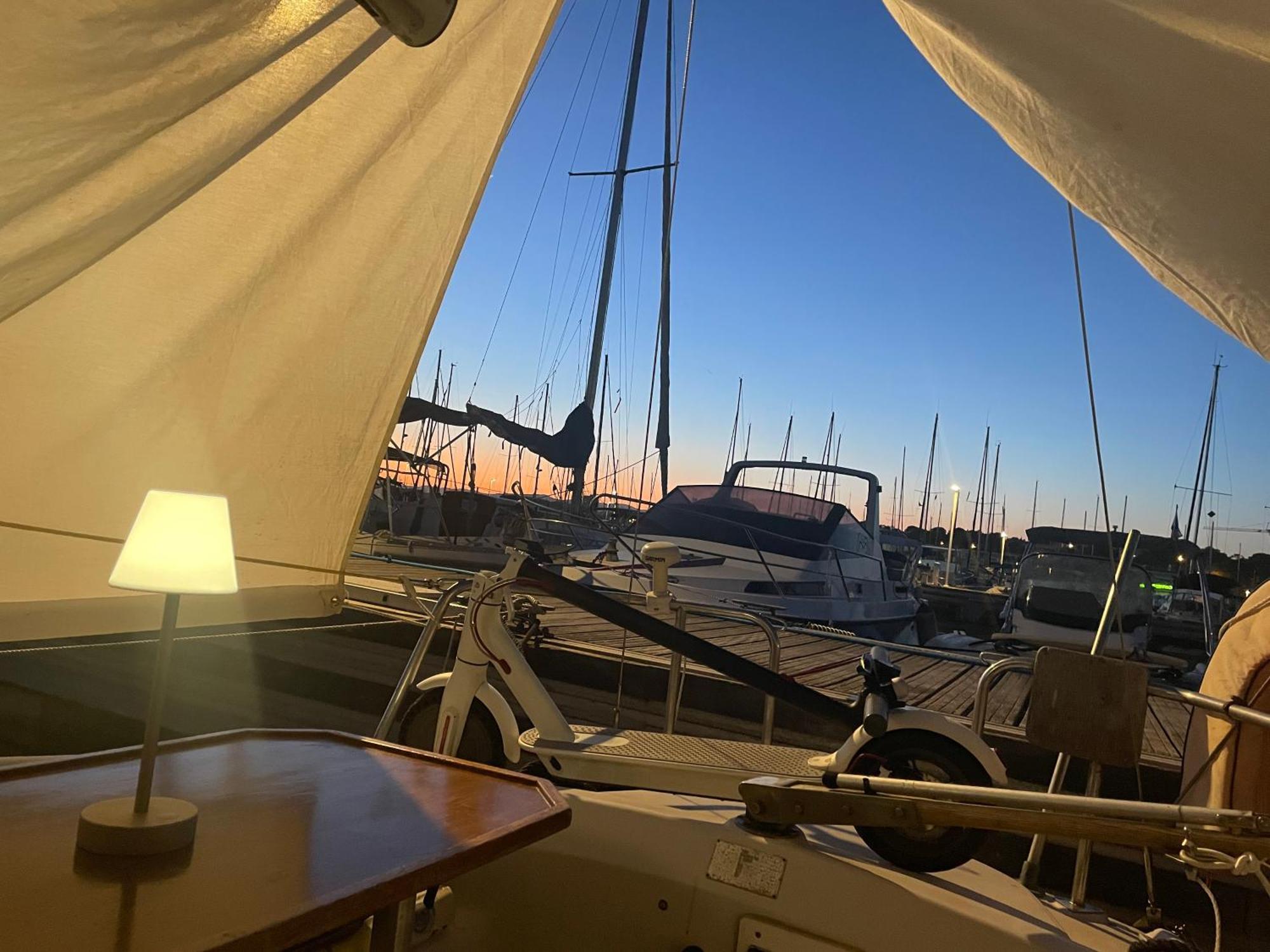 Yacht Studio Galarne Saint-Raphael  Ngoại thất bức ảnh